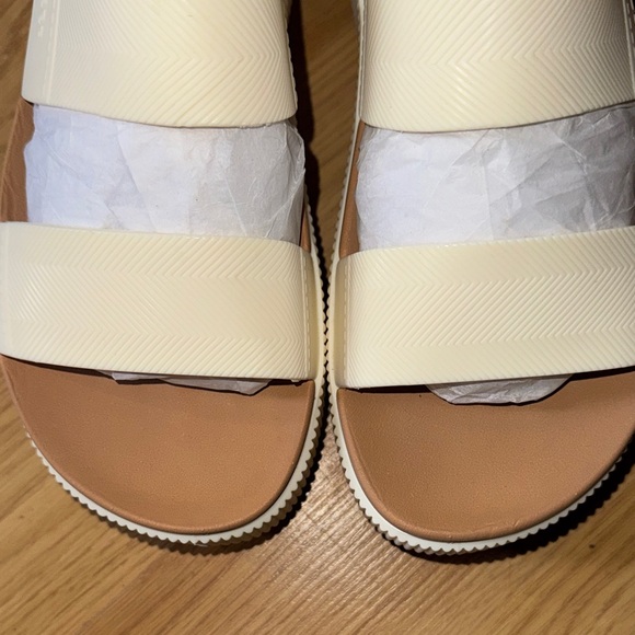 Reef size 9 water vista new Women's White and Tan Sandals - Picture 4 of 11